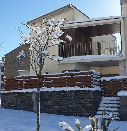 Chalet adosado entero, bbq y piscina comunitaria Sabiñánigo Exterior foto