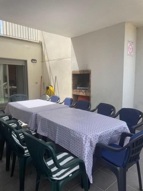 Chalet adosado entero, bbq y piscina comunitaria Sabiñánigo Exterior foto